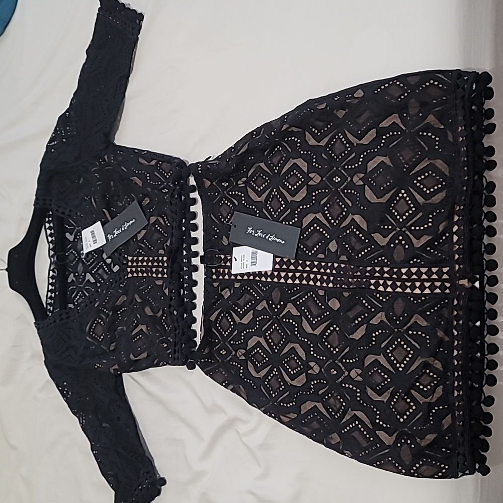 Gorgeous 2 piece Blouse and Skirt Set (size small)
